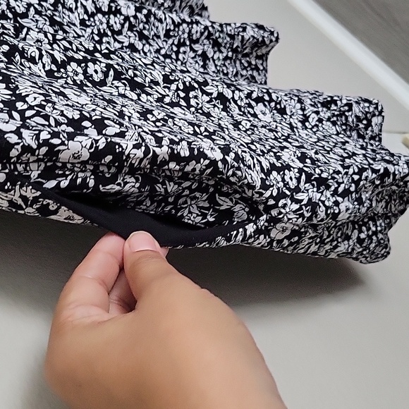 Abercrombie & Fitch Dress with Pockets Size Medium - Picture 7 of 8